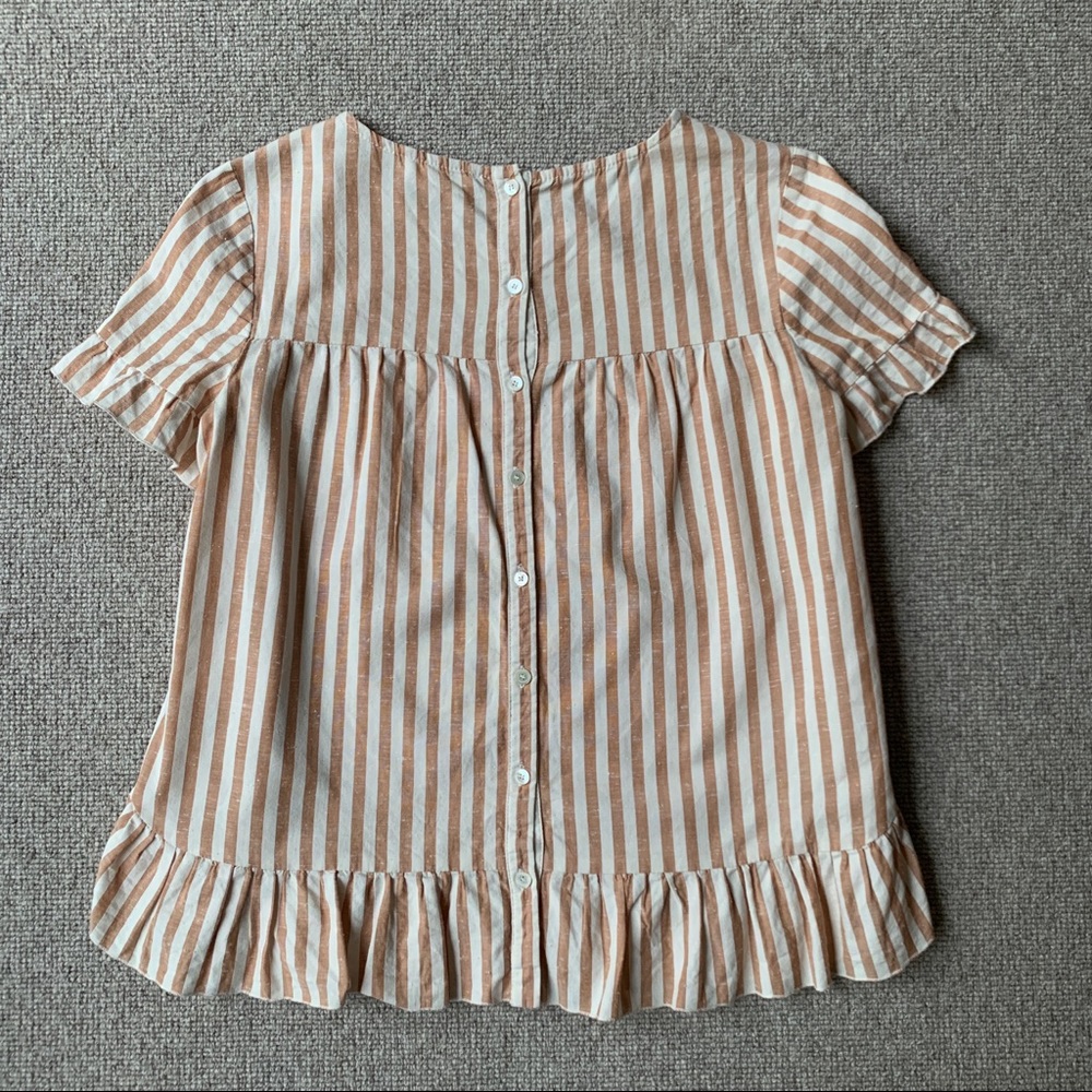Sezane button back ruffle top. Size 34